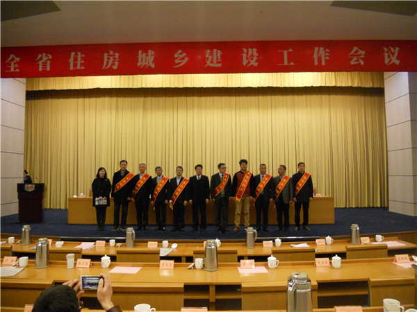 热烈祝贺伍小红当选2016年度浙江省“最美建设人”