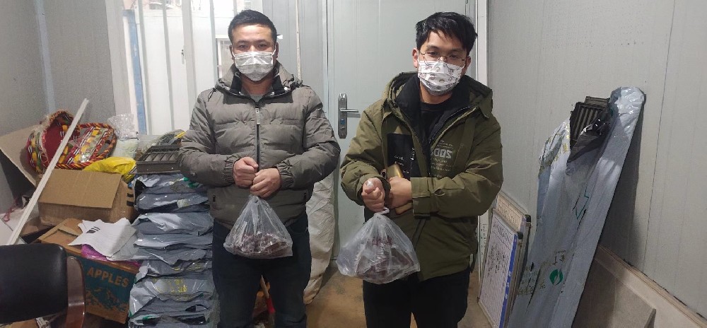 增强防疫保健 小小汤药暖人心